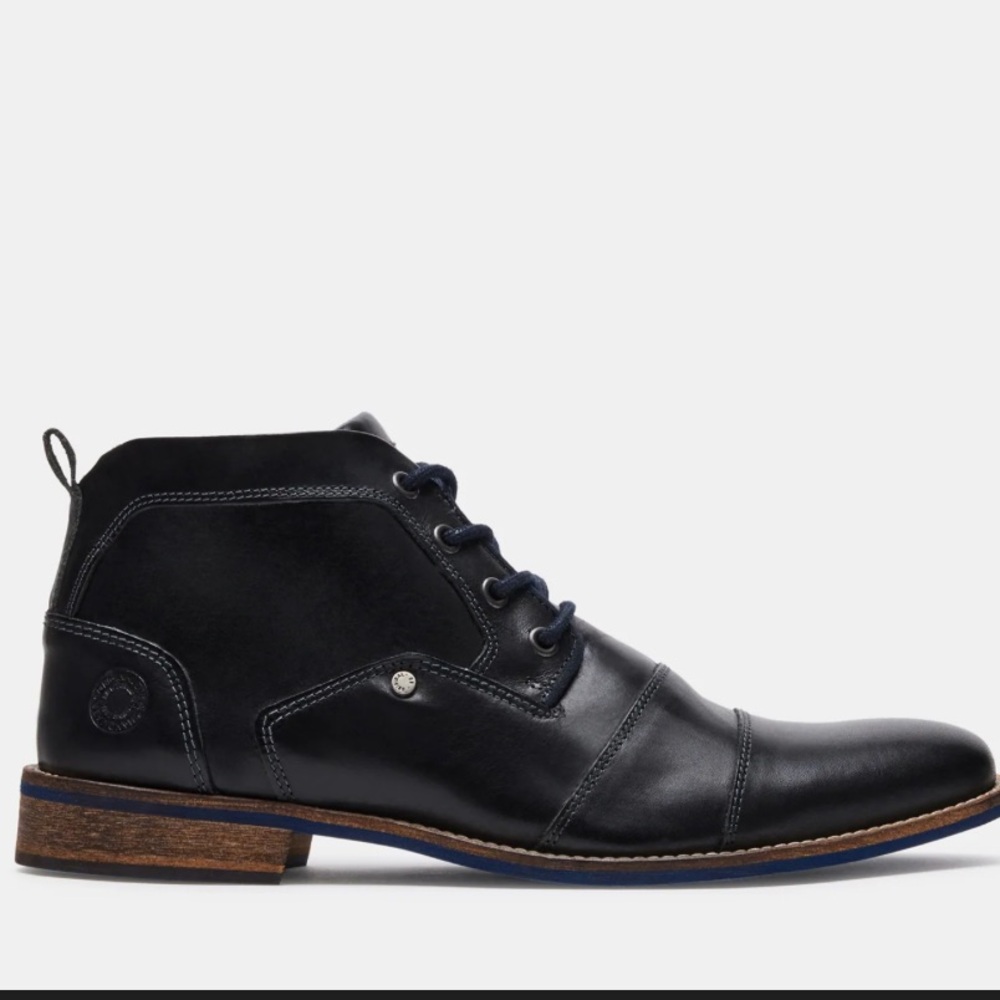 Steve Madden Black Leather Chukka Boots